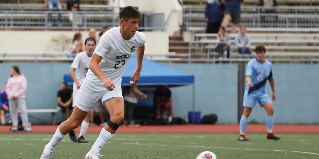 Men’s Soccer Hangs on for 5-3 Win at UNE