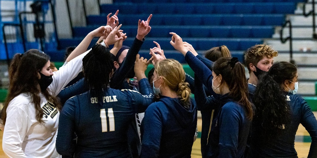 Volleyball Starts Homestay Thursday with Lasell