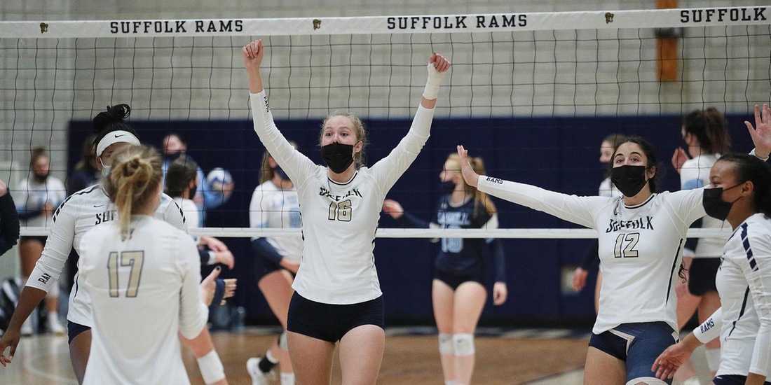 Volleyball Sweeps Tri-Match at Mitchell with SUNY Cobleskill