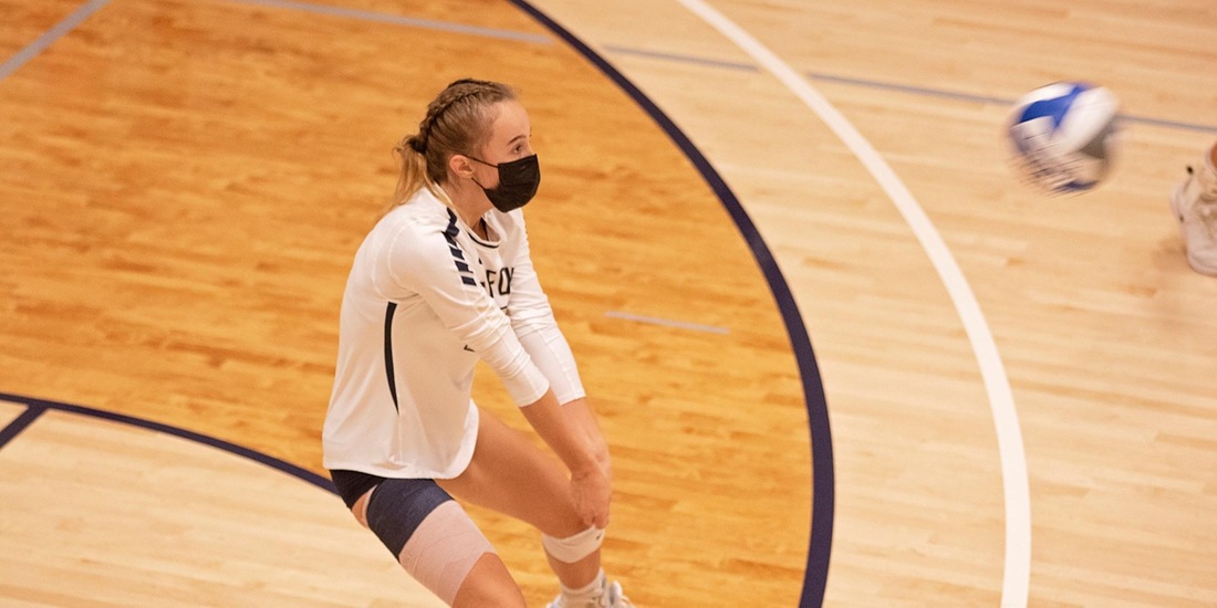 Volleyball Comes Back to Claim Five-Set Thriller at UNE