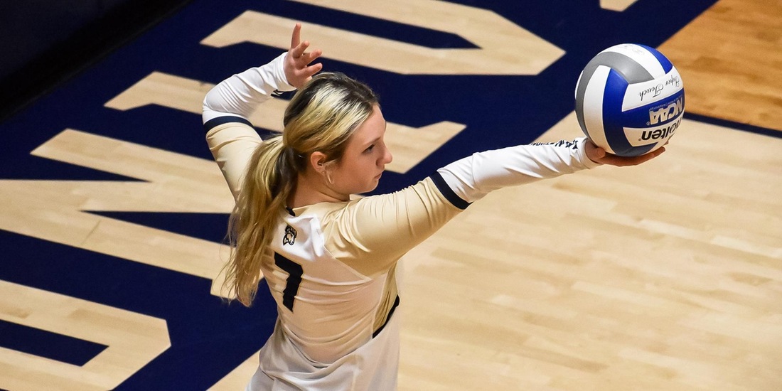 Volleyball Storms Past in UNE, 3-0
