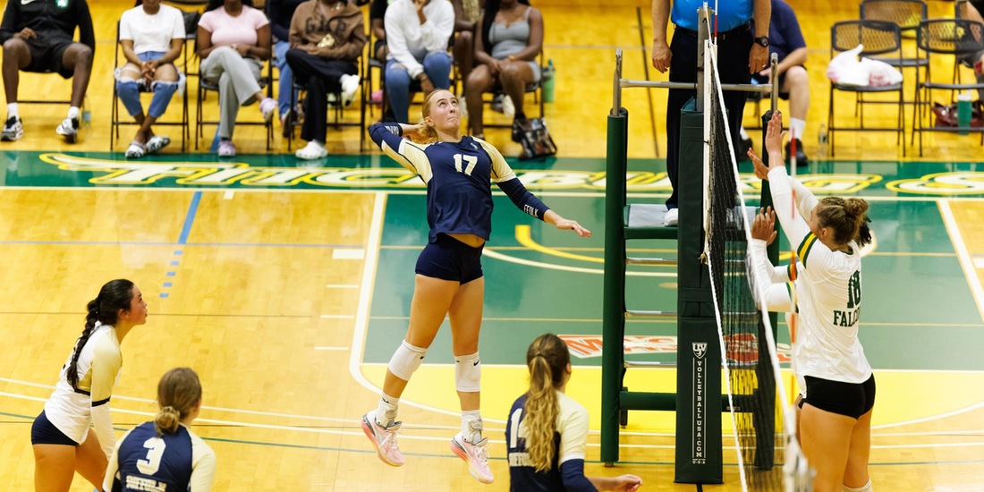 Volleyball Takes Down Framingham State in Straight Sets