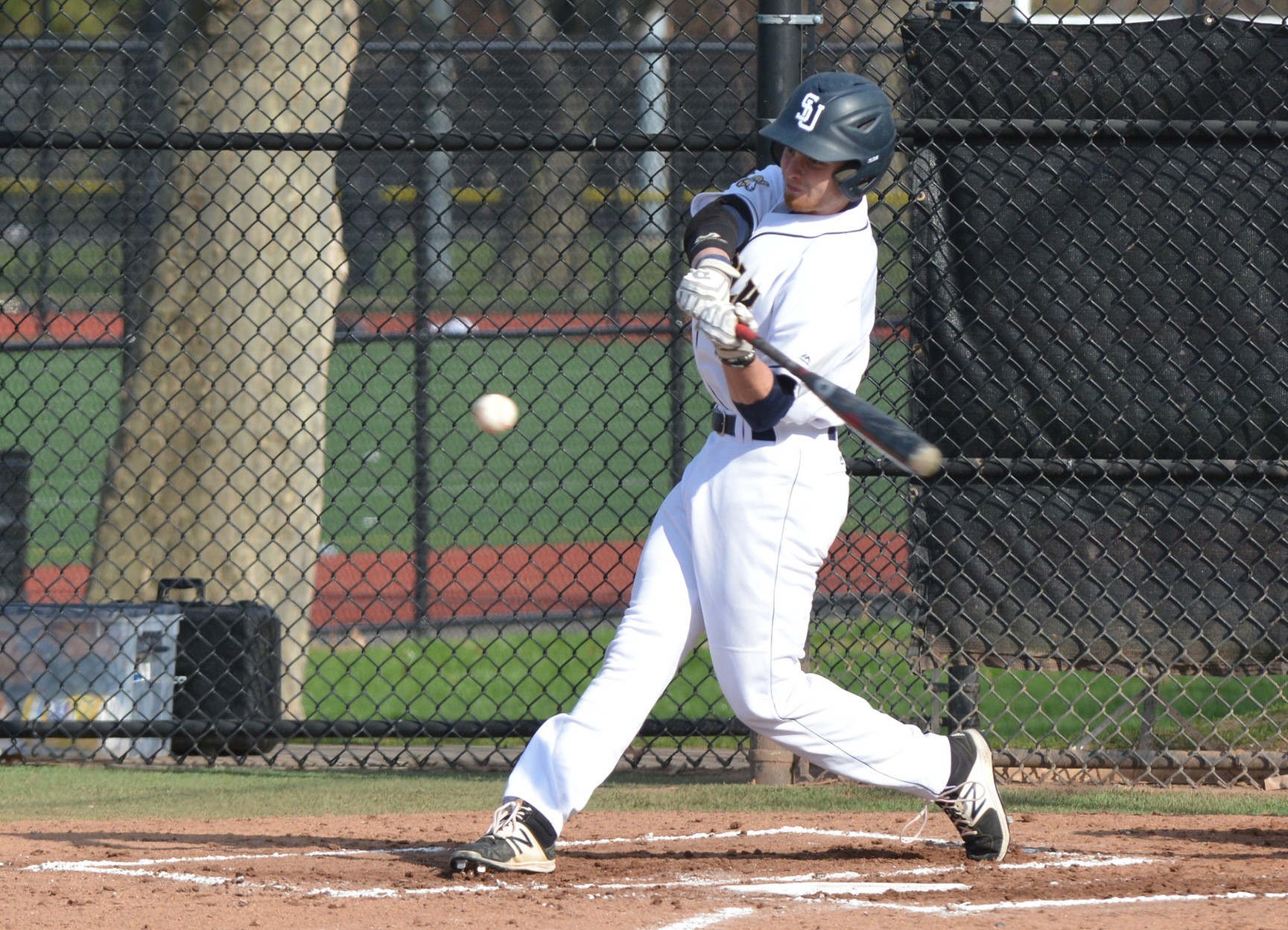 UMass Dartmouth Charges Late to Take Down Baseball 13-8