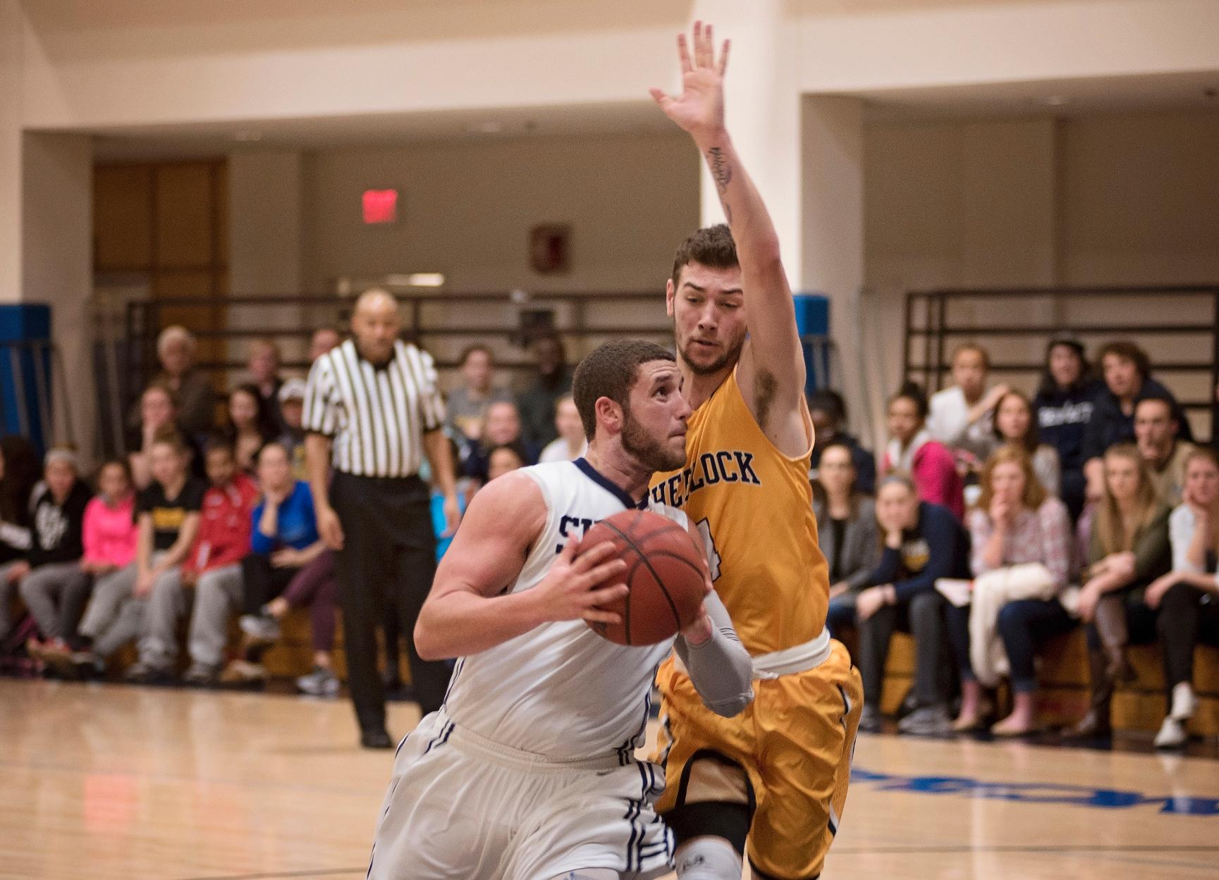 Chick Paces Men’s Basketball in 58-53 Victory Over SJC