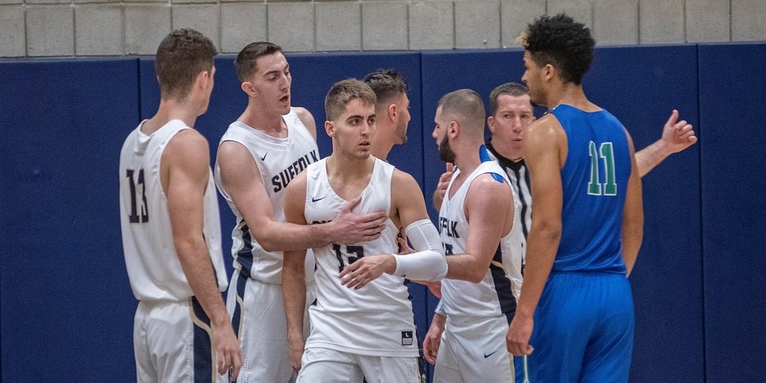 Men’s Basketball Tangles with Lasell Tuesday