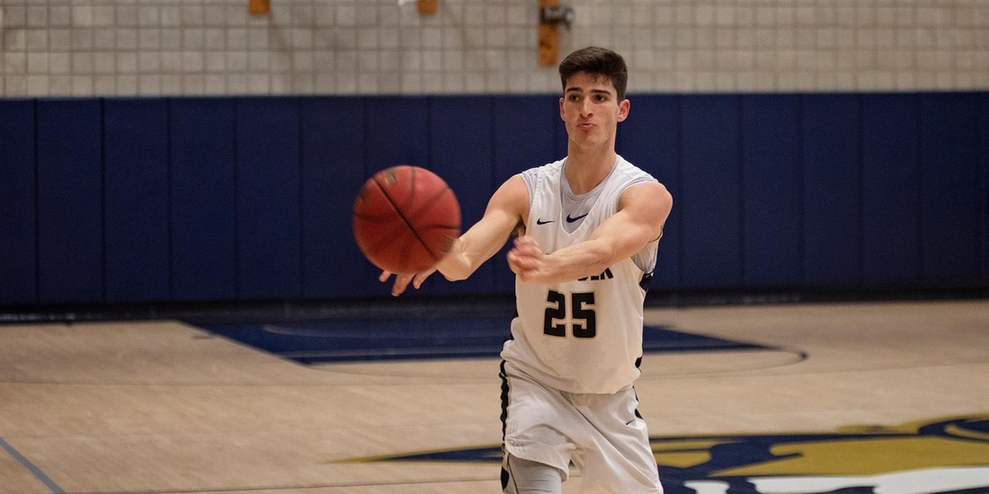 Men’s Basketball Charges Past Norwich, 82-53
