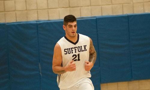 Duquette's Double Double Leads Men's Basketball to Third Straight Win