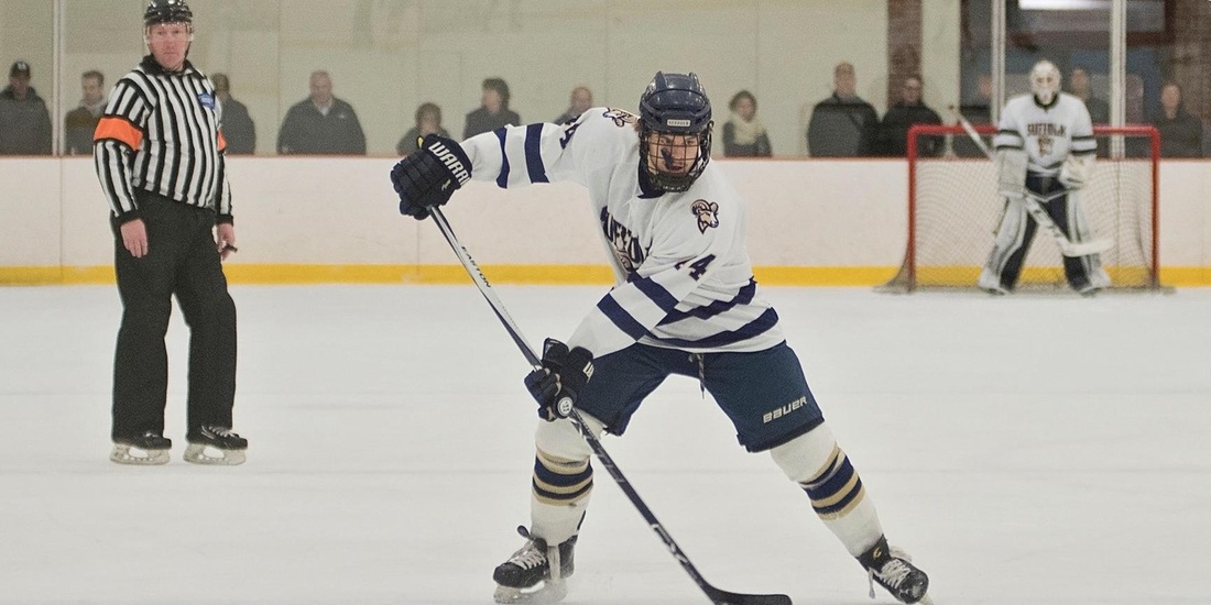 Wentworth Sneaks Past Men's Hockey, 2-1