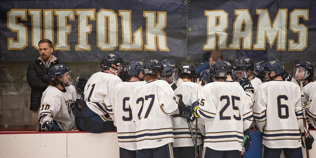 Men’s Hockey Stops by New England College, Southern Maine this Weekend