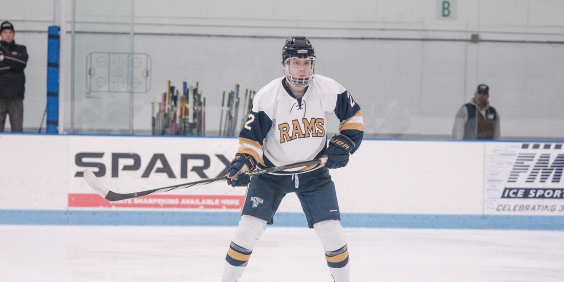 Men’s Hockey Lances Worcester State, 5-1