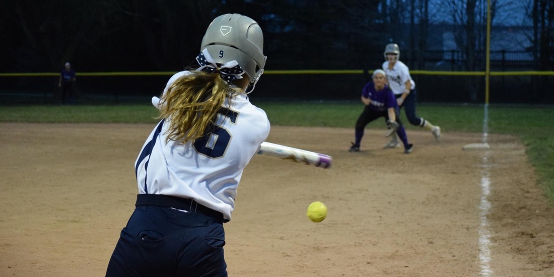 Softball Edged by No. 7 Amherst, 5-3