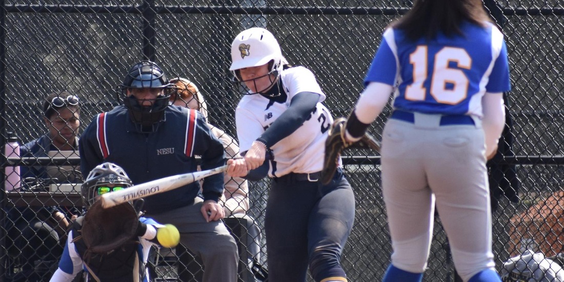 Softball Falls in Extras to Johnson & Wales, 10-6