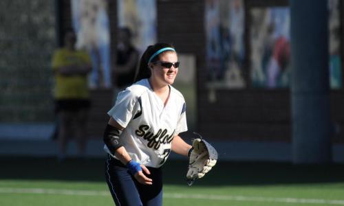 Softball Splits Doubleheader With Lasell