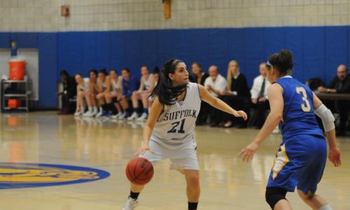 Women's Basketball Outlasts Westfield State, 49-41 on Saturday