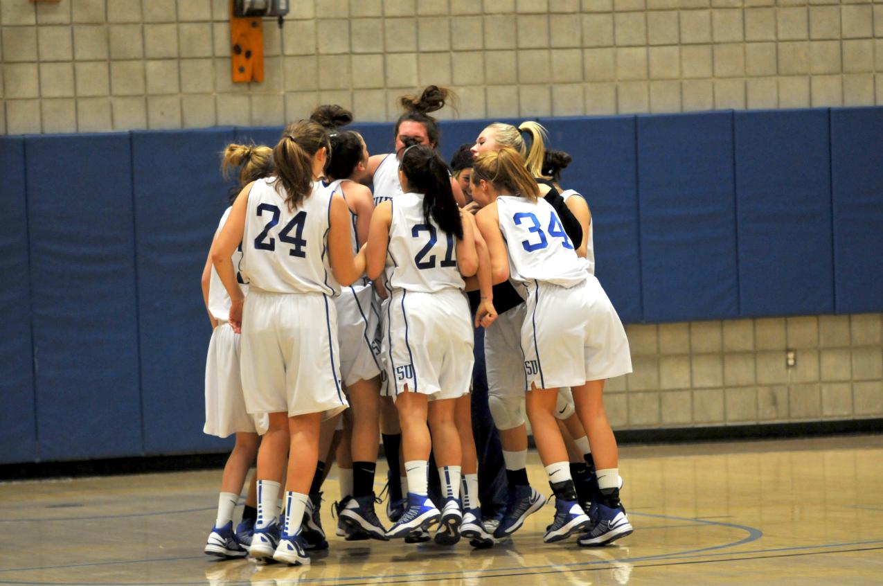Women's Basketball Open Up GNAC Schedule With 68-65 Victory