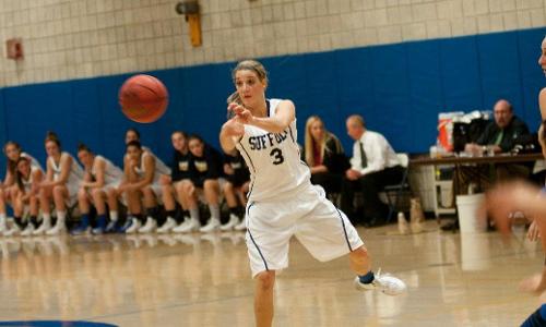 Santini Paces Offense for Women's Basketball in Road Win