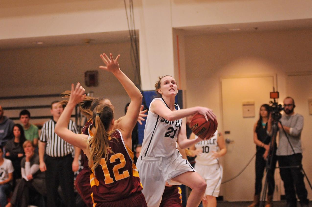 Women's Basketball Collect Third Straight Win