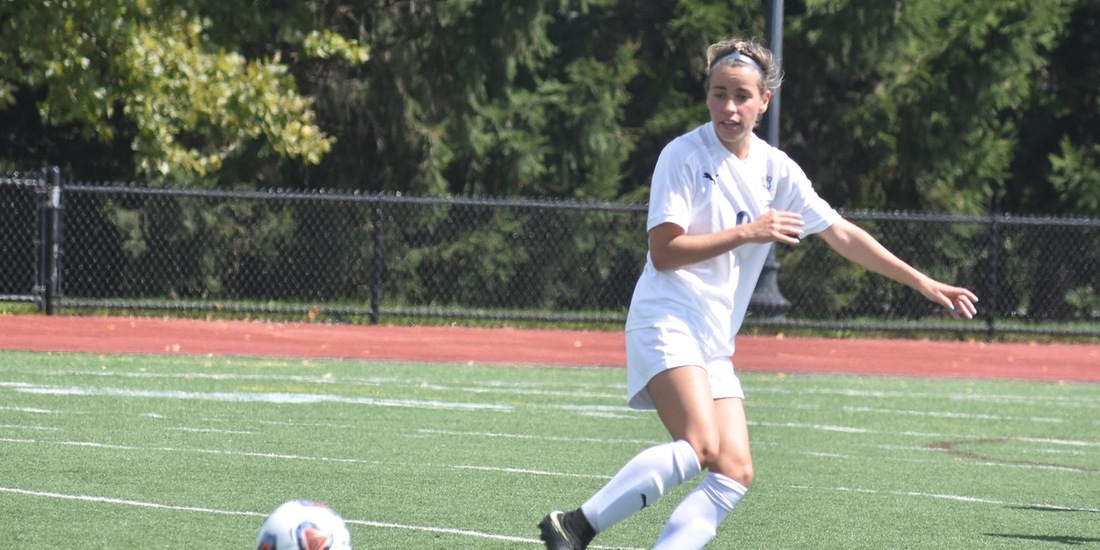 Lanza Lifts Women’s Soccer Over Anna Maria in Overtime, 3-2