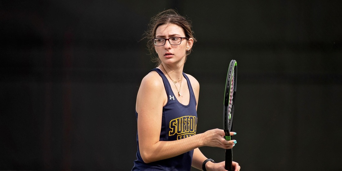 Endicott Snubs Women’s Tennis in CCC Opener, 9-0