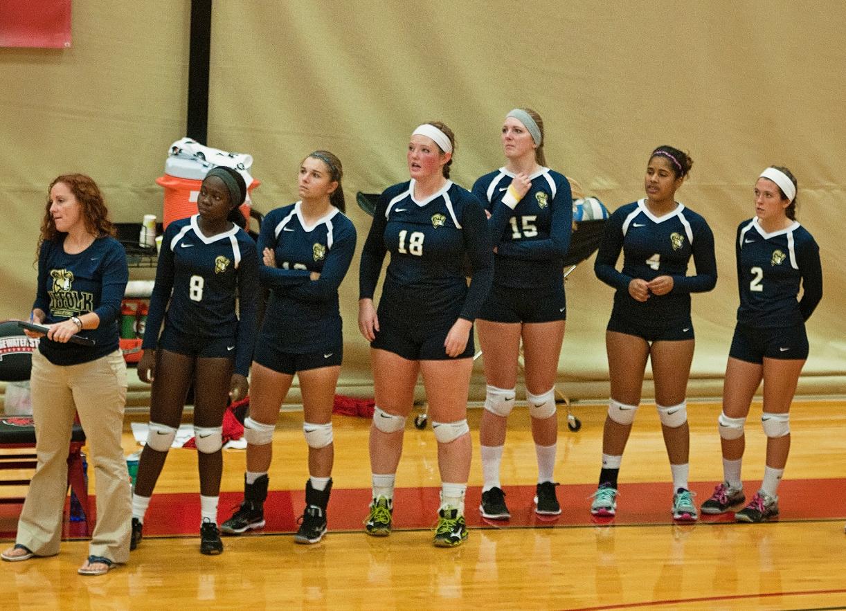 Volleyball Returns to Regan, Opens Homestand with Plymouth State, Salem State