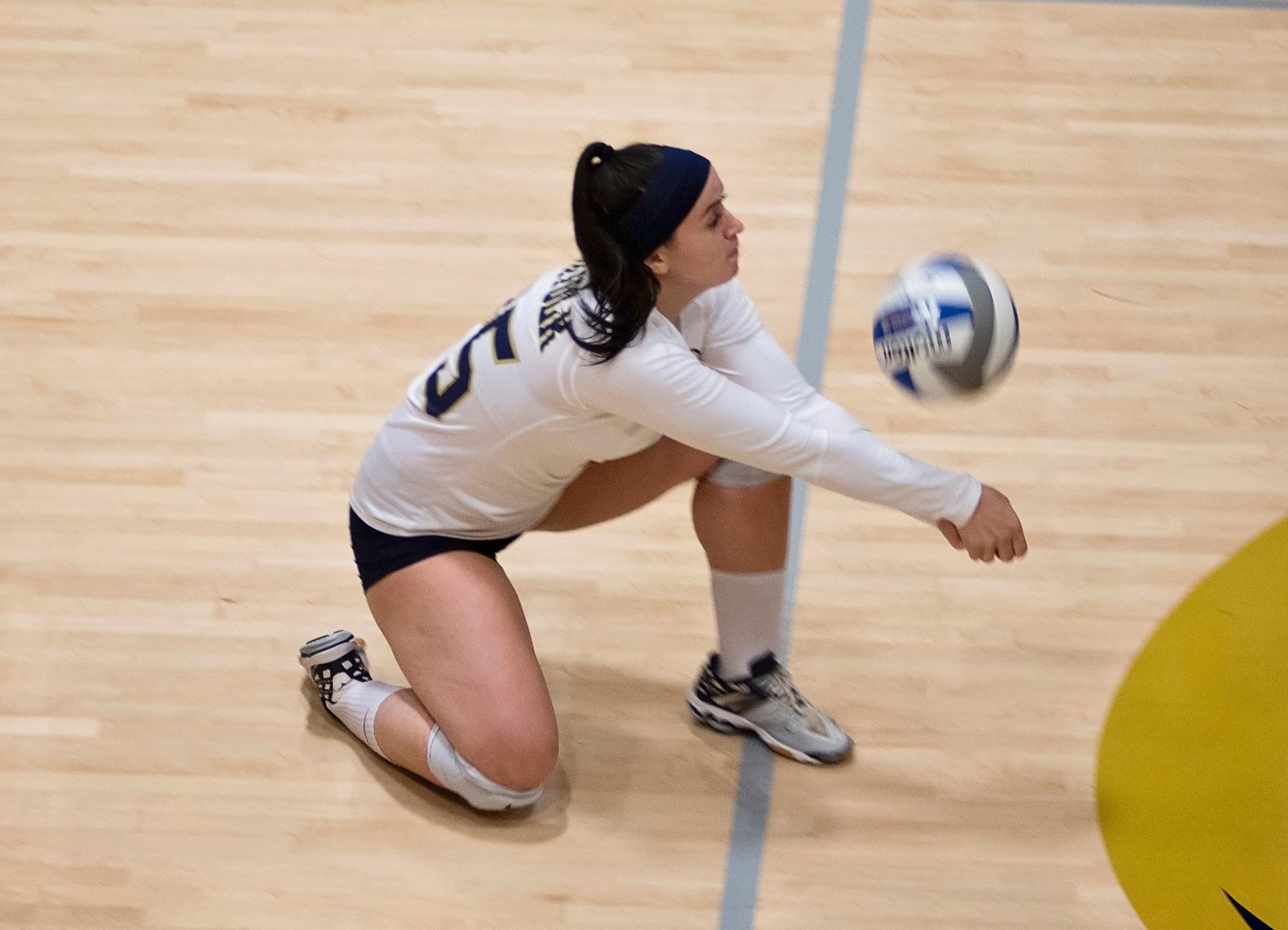 Rivier Rolls Past Women’s Volleyball in Straight Sets