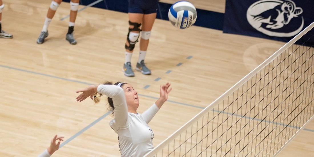 Volleyball Extends GNAC Win Streak to Six with 3-2 Win at Norwich