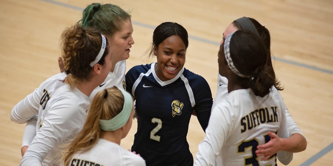 Volleyball Storms Past Curry, 3-0