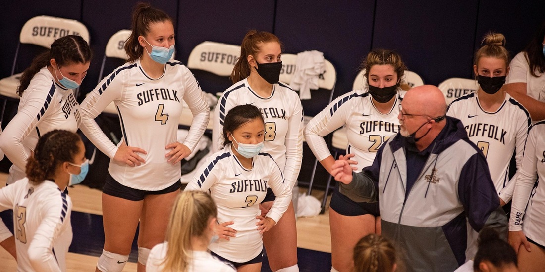 Volleyball Visits Wellesley Saturday