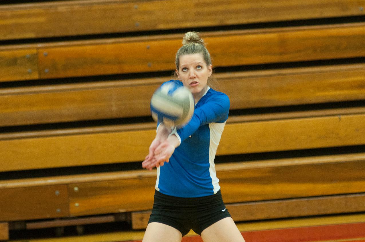 Volleyball Sweeps GNAC Tri-Match Over the Weekend