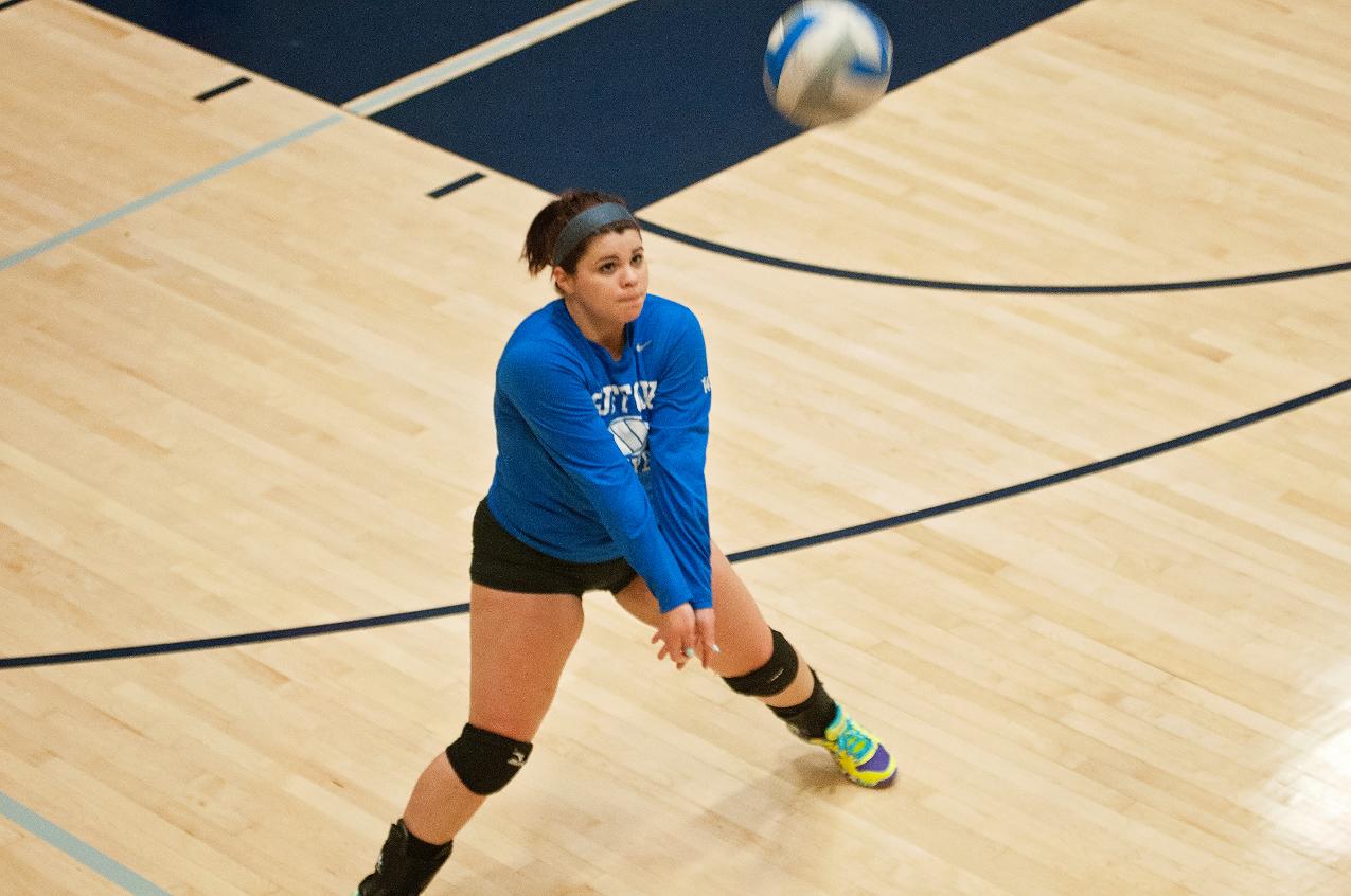 Volleyball Wraps Up Regular season With 3-0 Victory