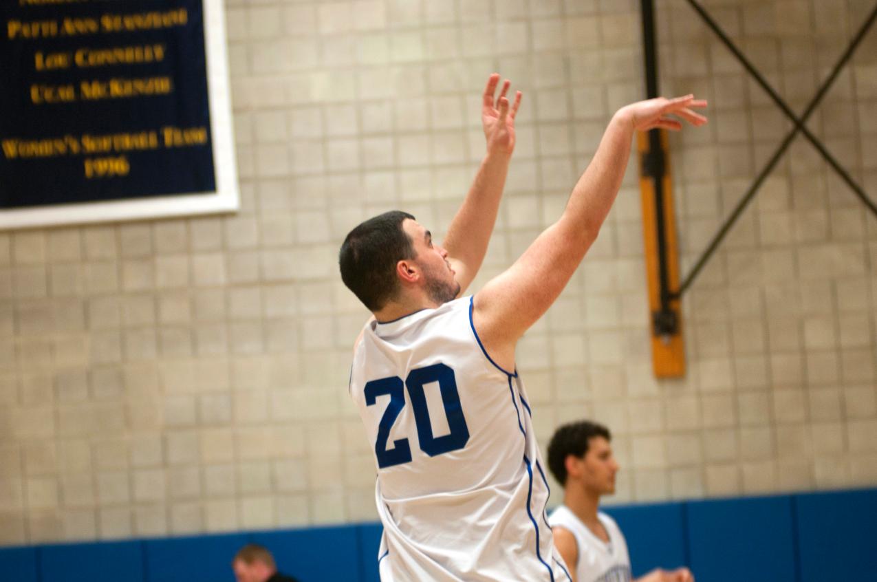 Tufts Shoots Past Men's Basketball to End First Half of Season