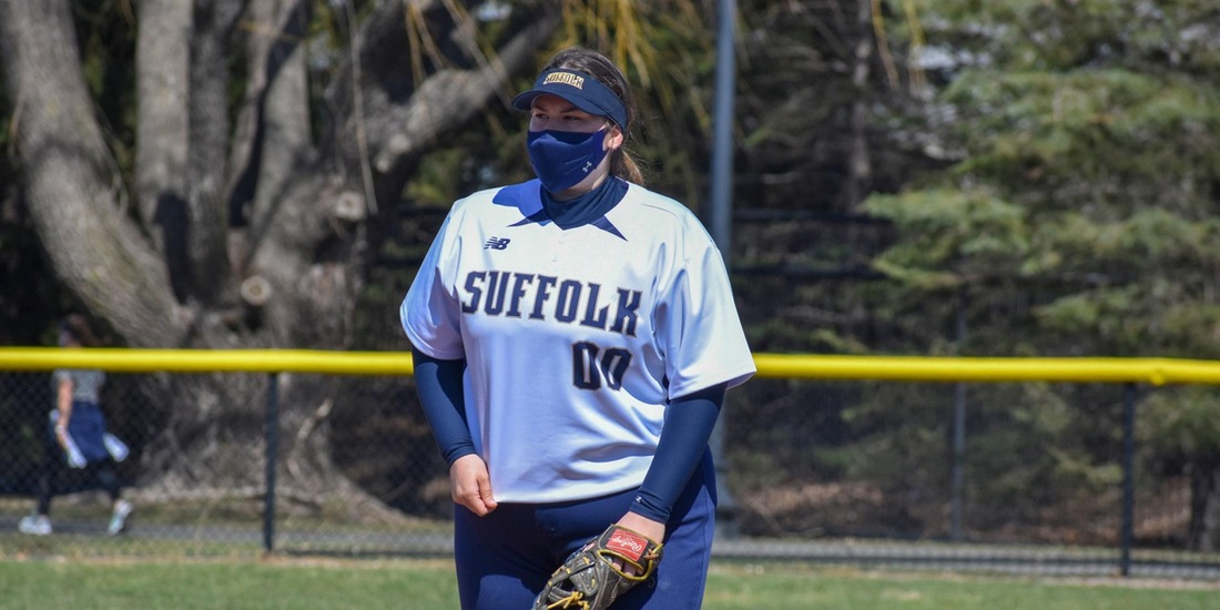 Sixth Inning Rally Sends Endicott Past Softball in Game One, 8-6