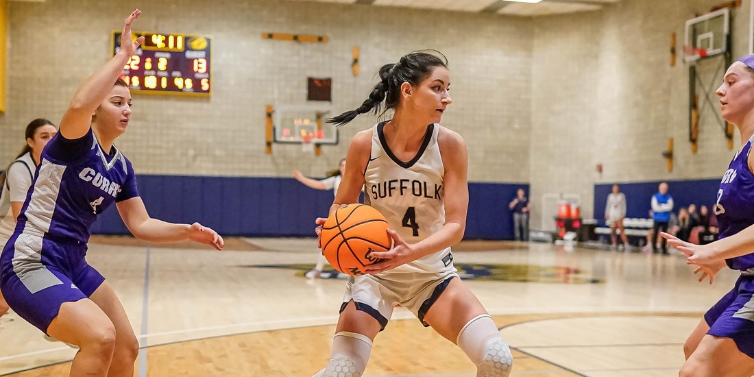 Women’s Basketball Falters at UNE, 86-73