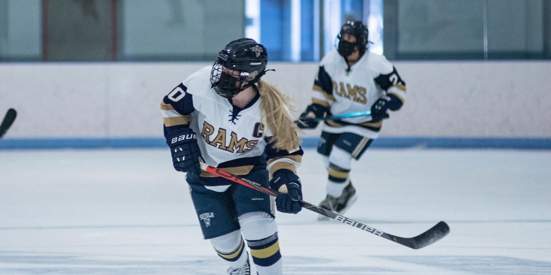 Women’s Hockey Sets Program Win Streak Record in CCC Debut with 3-2 Victory Over Curry