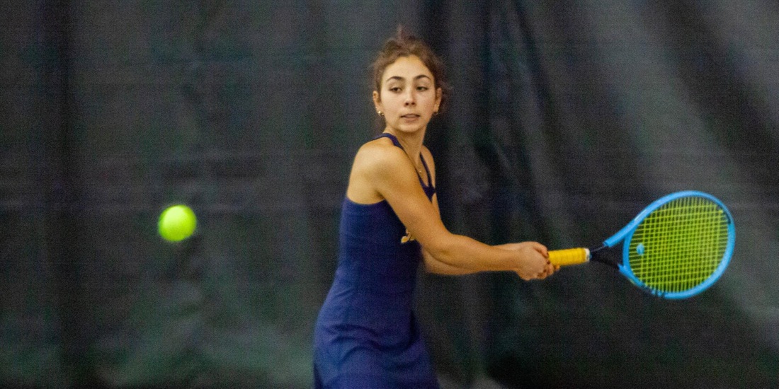 Women’s Tennis Tangles at Rhode Island College Thursday