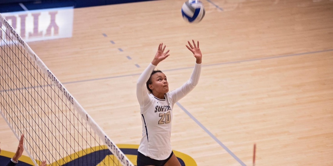 Volleyball Stuns UMPI in Three Sets