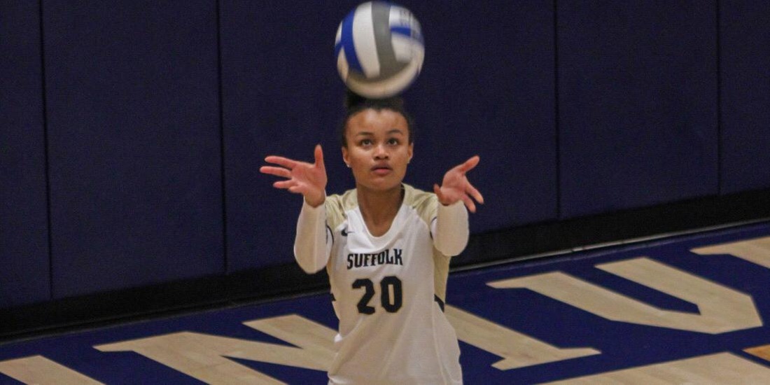 Volleyball Falls in Five Sets in CCC Semis at Gordon